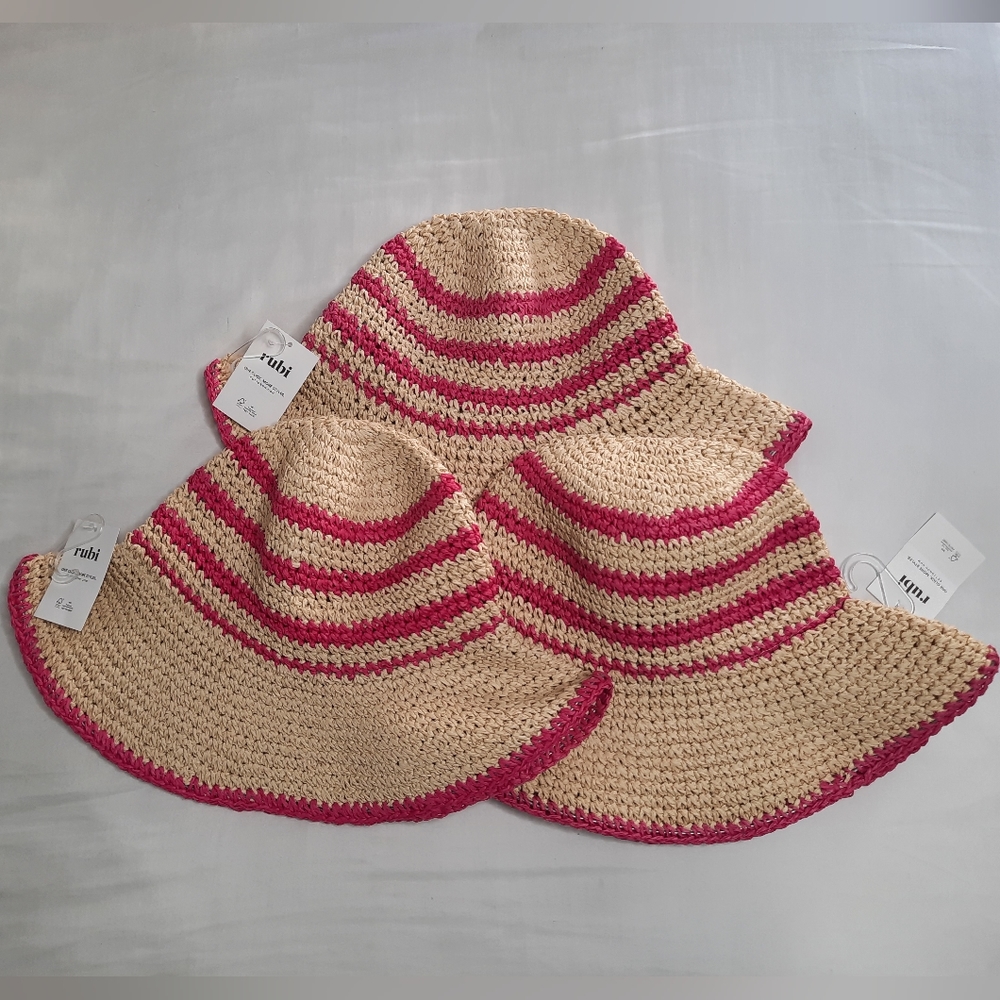 🆕️ Set of 3 Pink Beach Hats 💗 NWT